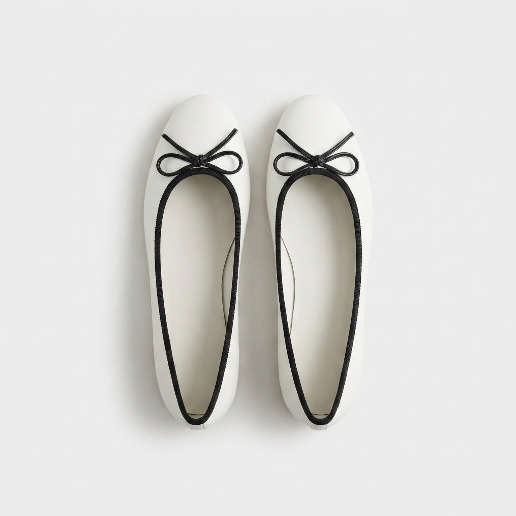 Ballerine Classic — coloris ivoire et noir